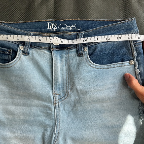DG2 by Diane Gilman Super Stretch Skinny Jeans – Two toned denim - Picture 7 of 12